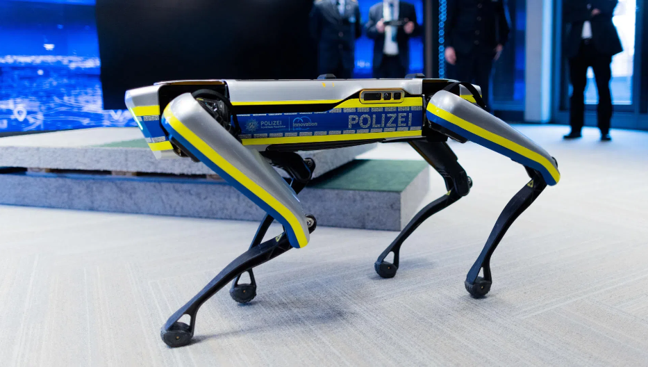 機(jī)器狗 機(jī)器狗