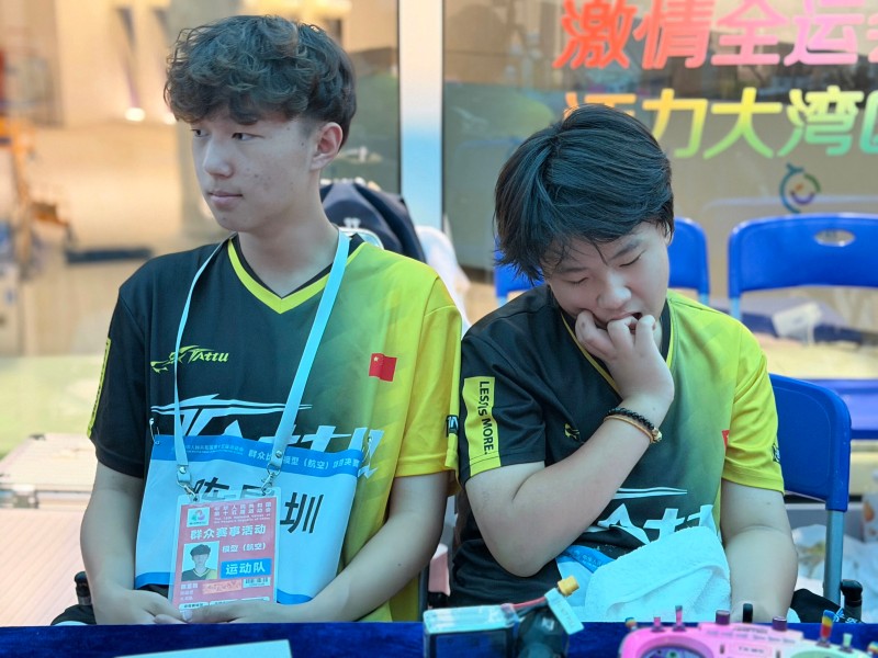 小白、果果，